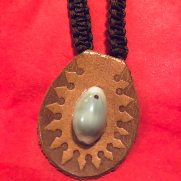 Necklace - Picture 4 of 6